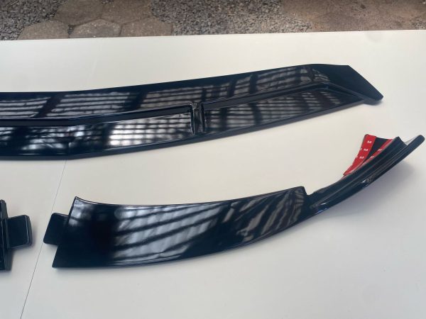 IMG-20250327-WA0047 Lip delantero Mercedes A200 año 2020